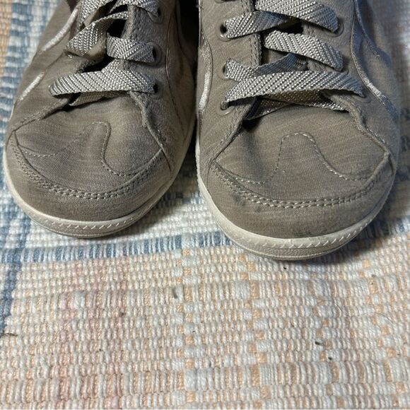 Skechers Womans Size 8 Taupe Madison Take A Walk Memory Foam Comfort Sneakers - Picture 8 of 9